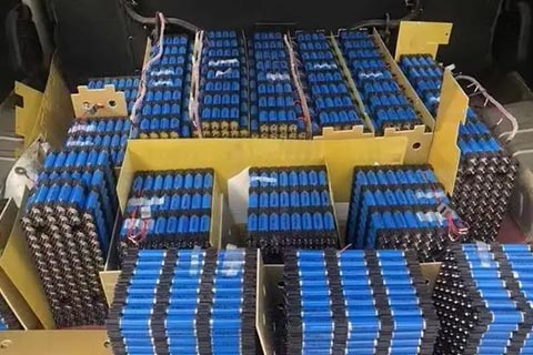 昆玉高价UPS蓄电池回收-太阳能光伏电板回收